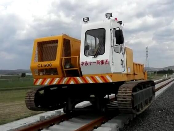 履帶式牽引車3.jpg 履帶式牽引車3.jpg